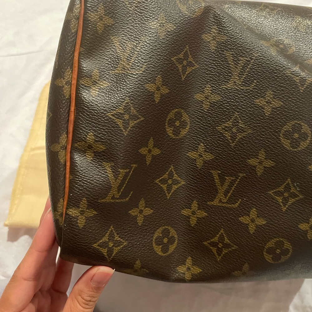 Authentic Louis Vuitton speedy 30 - Picture 9 of 16